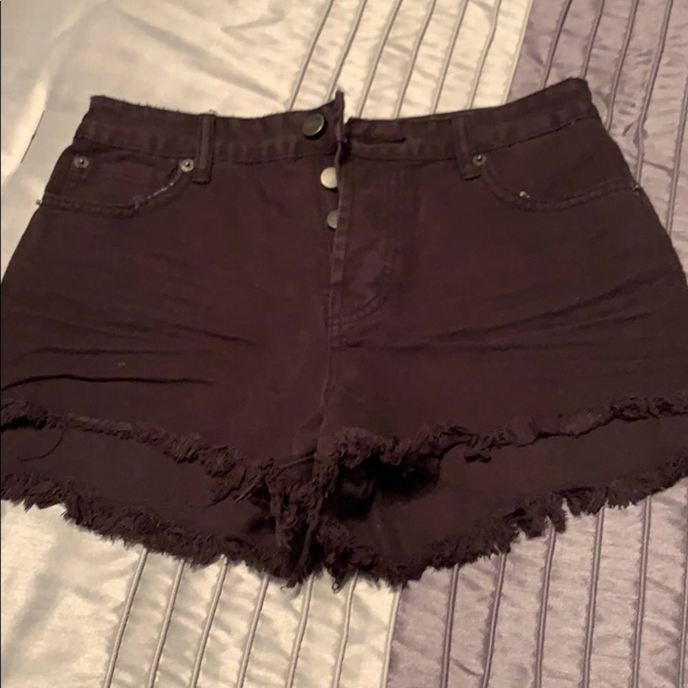 NWOT Hugh waisted black shorts
